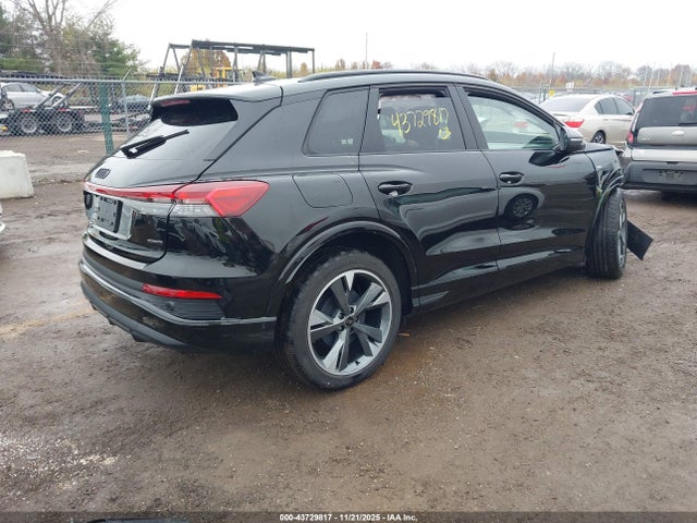 2024 AUDI Q4 E-TRON WA1LUBFZ2RP069385 Photo 3