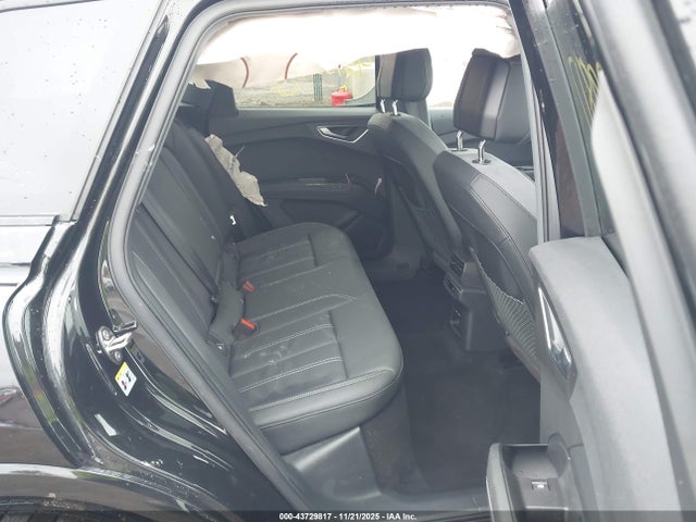 2024 AUDI Q4 E-TRON WA1LUBFZ2RP069385 Photo 7