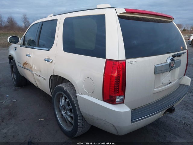 2013 CADILLAC ESCALADE 1GYS4BEF9DR247695 Photo 2