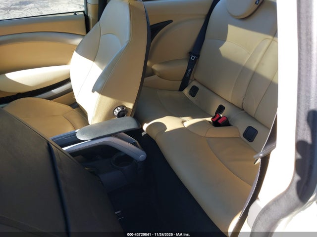 2010 MINI COOPER WMWMF3C56ATZ65306 Photo 7