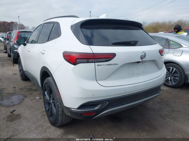 2022 BUICK ENVISION LRBAZLR48ND114165 Photo 2