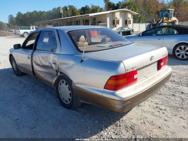 1995 LEXUS LS JT8UF22E3S0031068 Photo 2