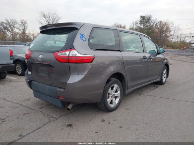 2018 TOYOTA SIENNA 5TDZZ3DC4JS922420 Photo 3