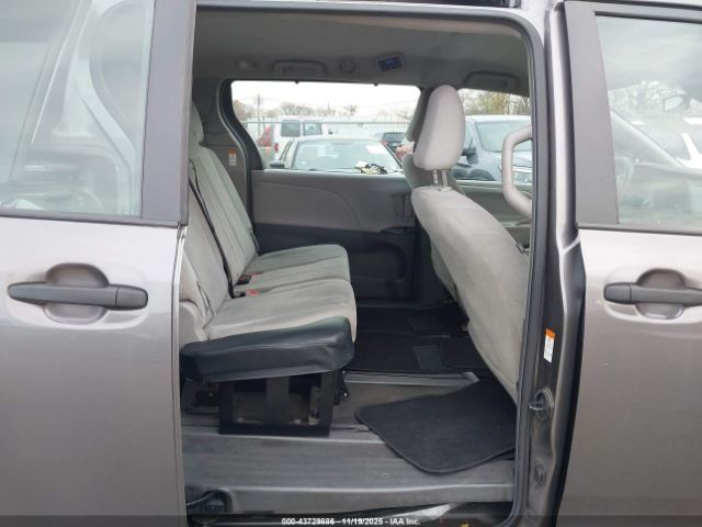 2018 TOYOTA SIENNA 5TDZZ3DC4JS922420 Photo 7