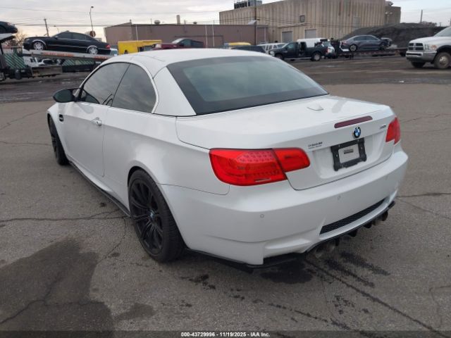 2011 BMW M3 WBSDX9C56BE584878 Photo 2