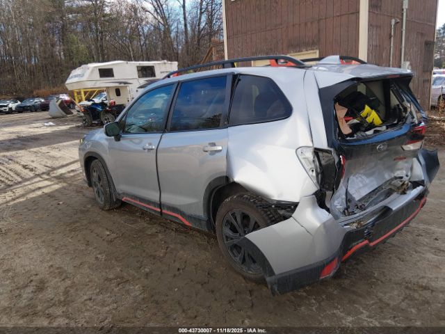 2022 SUBARU FORESTER JF2SKAJC3NH450317 Photo 2