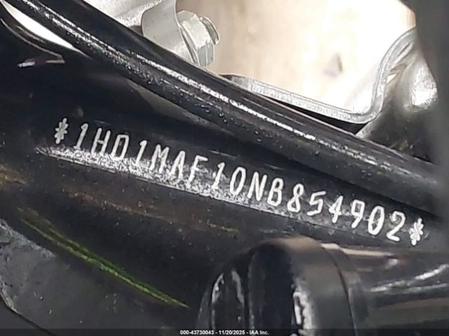 2022 HARLEY-DAVIDSON FLHTCUTG 1HD1MAF10NB854902 Photo 9