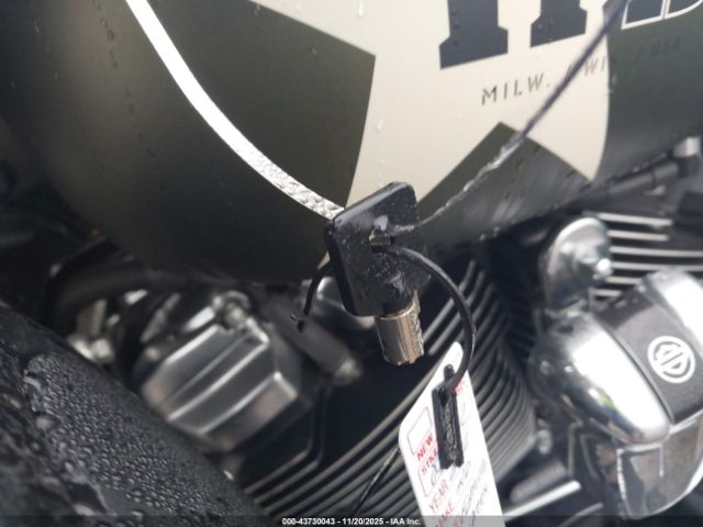 2022 HARLEY-DAVIDSON FLHTCUTG 1HD1MAF10NB854902 Photo 10