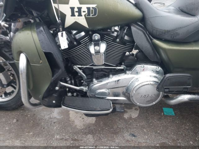 2022 HARLEY-DAVIDSON FLHTCUTG 1HD1MAF10NB854902 Photo 8