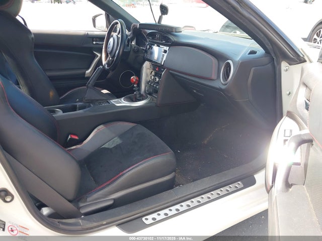 2019 SUBARU BRZ JF1ZCAC13K9602064 Photo 4