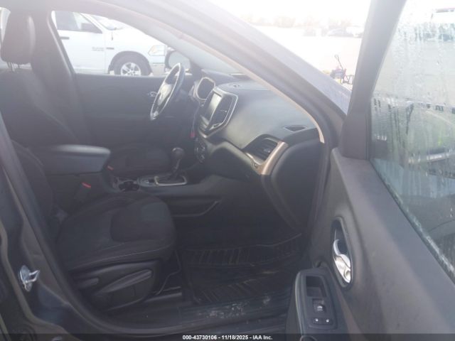 2016 JEEP CHEROKEE 1C4PJLCB5GW363282 Photo 4