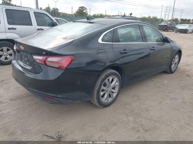 1G1ZD5ST7LF071447 Chevrolet Malibu Fwd Lt