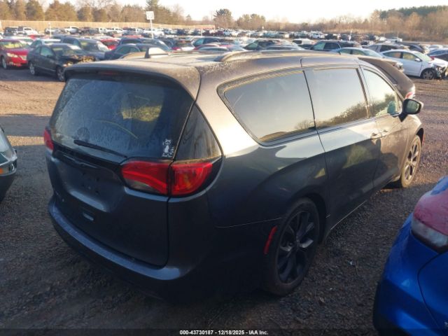 2020 CHRYSLER PACIFICA 2C4RC1EG4LR269817 Photo 3