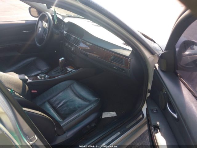 2011 BMW 328I WBAPK5C51BF124207 Photo 4