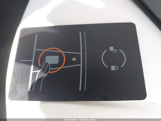 2023 TESLA MODEL Y 7SAYGDEE8PA162996 Photo 10