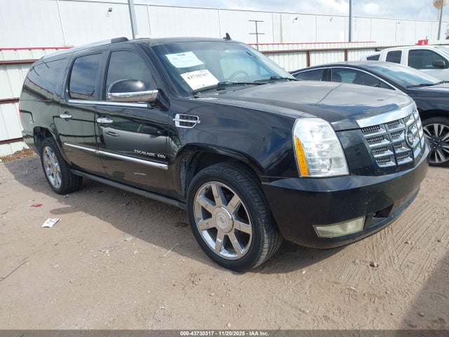 2011 CADILLAC ESCALADE ESV 1GYS3JEF8BR140812 Photo 0