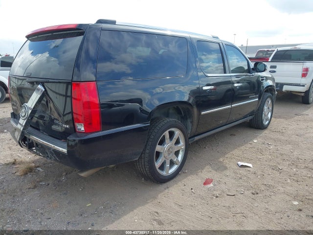 2011 CADILLAC ESCALADE ESV 1GYS3JEF8BR140812 Photo 3
