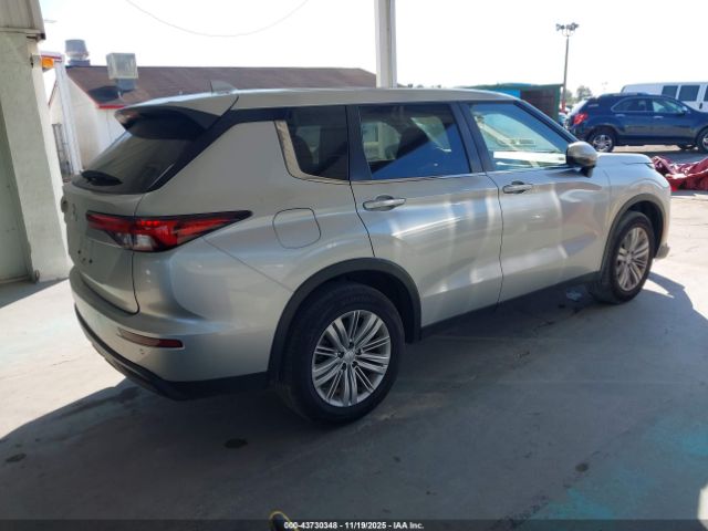 2024 MITSUBISHI OUTLANDER JA4J3UA89RZ010407 Photo 3