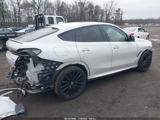 2022 BMW X6 5UXCY6C06N9J04370 Photo 3