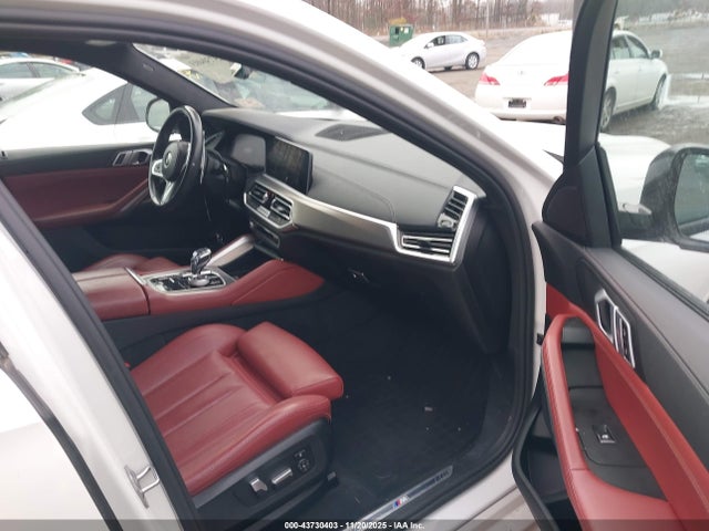 2022 BMW X6 5UXCY6C06N9J04370 Photo 4