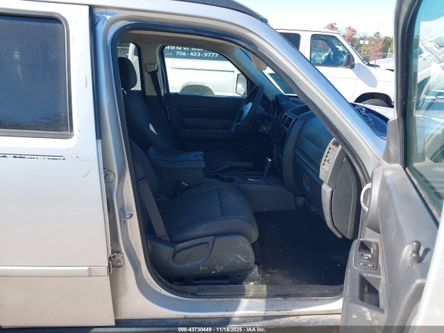 2011 DODGE NITRO 1D4PT4GX5BW500688 Photo 4
