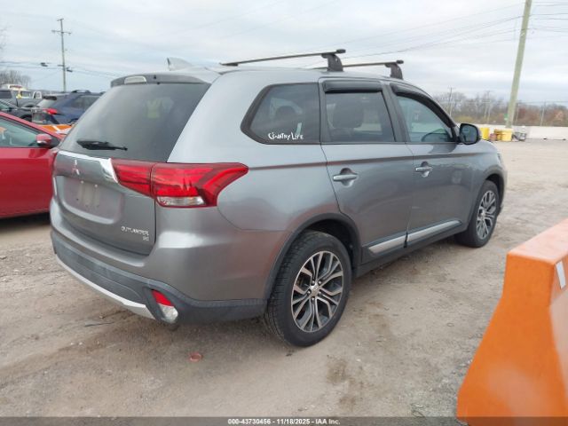 2018 MITSUBISHI OUTLANDER JA4AD3A36JJ000920 Photo 3