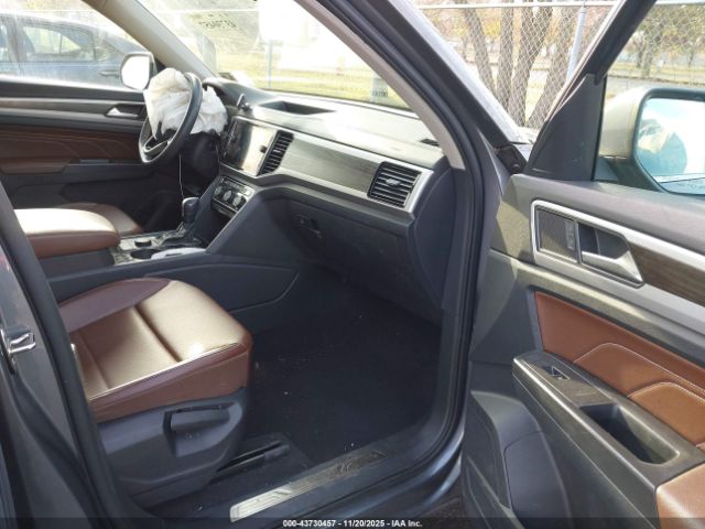 2022 VOLKSWAGEN ATLAS 1V2KR2CA4NC522195 Photo 4