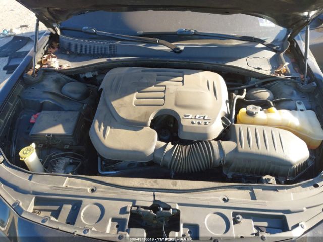 2019 CHRYSLER 300 2C3CCABGXKH682733 Photo 9