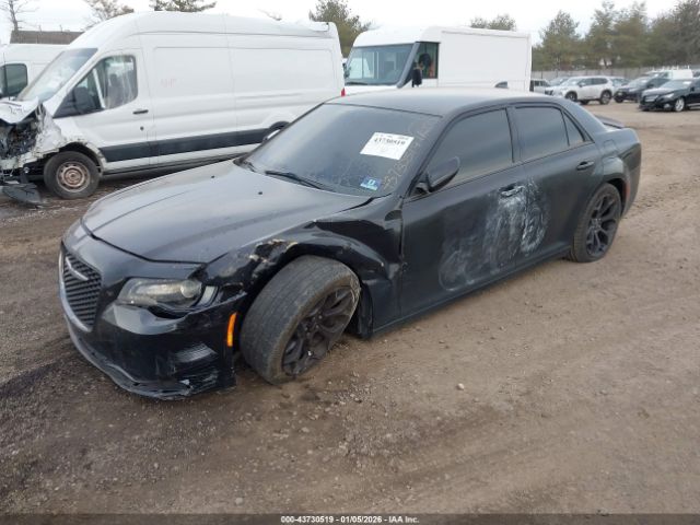 2019 CHRYSLER 300 2C3CCABGXKH682733 Photo 1