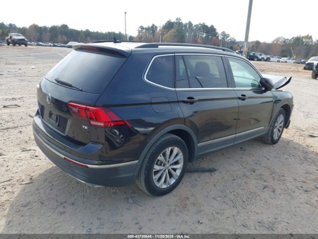 2018 VOLKSWAGEN TIGUAN 3VV3B7AX2JM067159 Photo 3