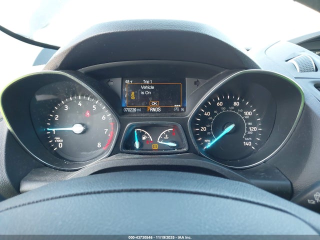 2018 Ford Escape Se მანქანა იყიდება აუქციონზე, vin: 1FMCU9GD5JUB51792, აუქციონის ნომერი: 43730546