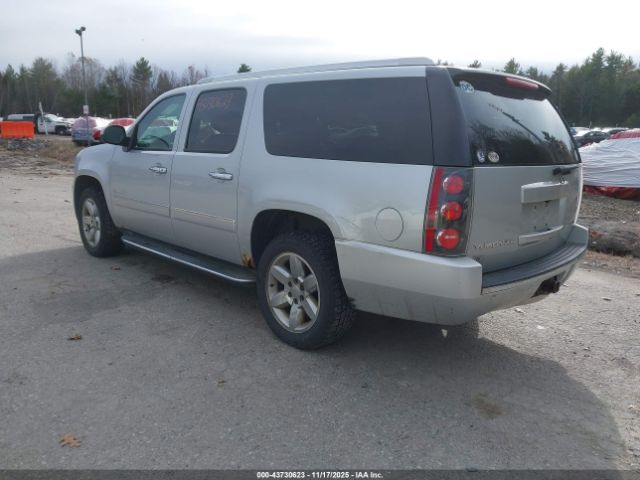 2013 GMC YUKON XL 1500 1GKS2MEFXDR373818 Photo 2