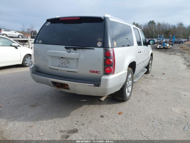 2013 GMC YUKON XL 1500 1GKS2MEFXDR373818 Photo 3
