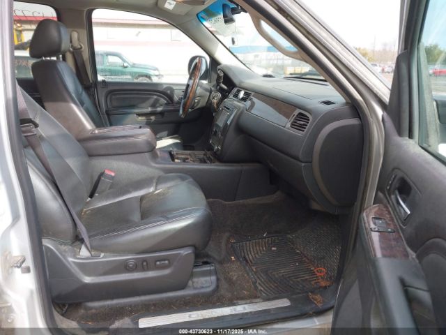 2013 GMC YUKON XL 1500 1GKS2MEFXDR373818 Photo 4