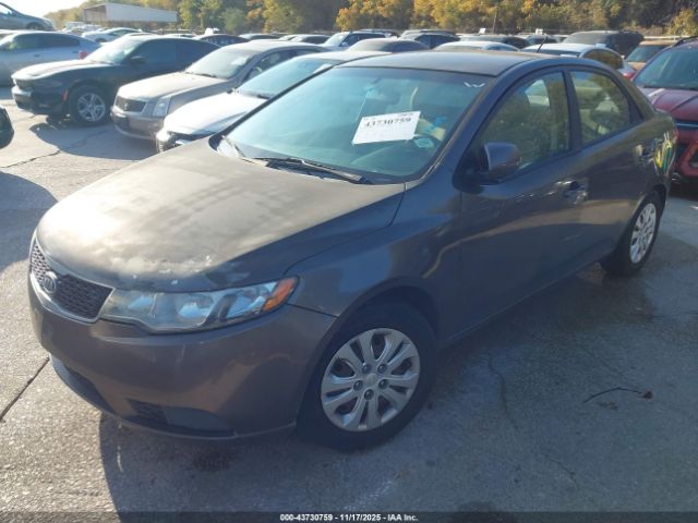 2013 KIA FORTE KNAFU4A23D5725300 Photo 1
