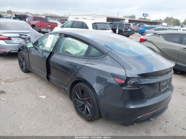 2025 TESLA MODEL 3 5YJ3E1ETXSF002382 Photo 2