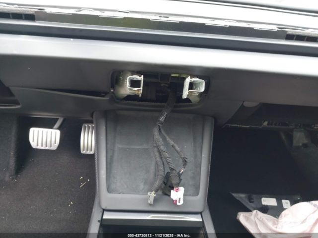 2025 TESLA MODEL 3 5YJ3E1ETXSF002382 Photo 6