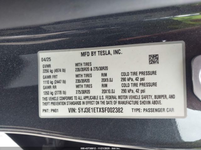 2025 TESLA MODEL 3 5YJ3E1ETXSF002382 Photo 8