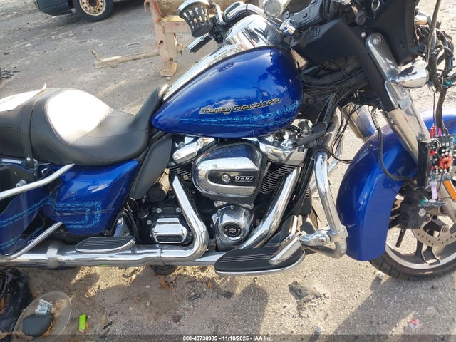 Harley-Davidson FLHX 2019 1HD1KBC17KB648133 Image 8