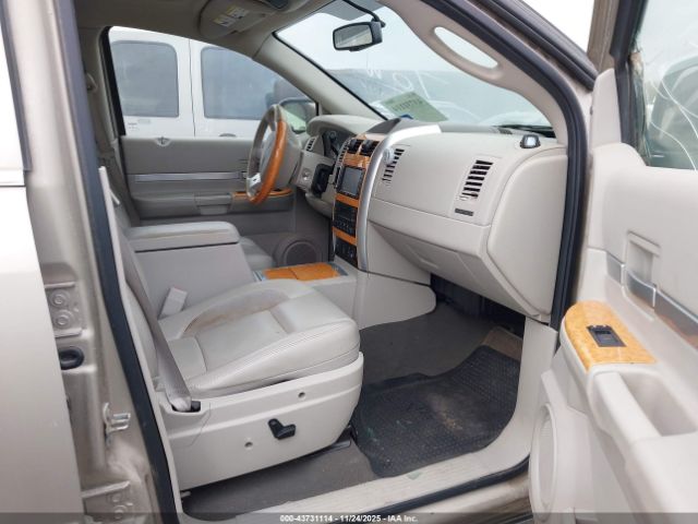 2008 CHRYSLER ASPEN 1A8HX58238F141986 Photo 4