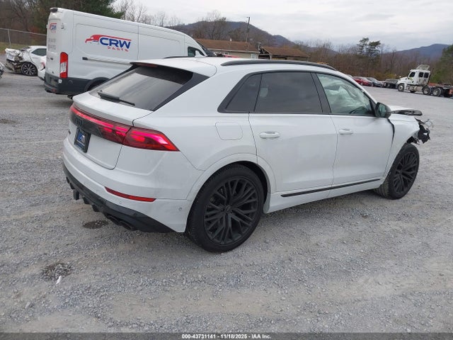 2025 AUDI SQ8 WA1CWBF19SD015691 Photo 3
