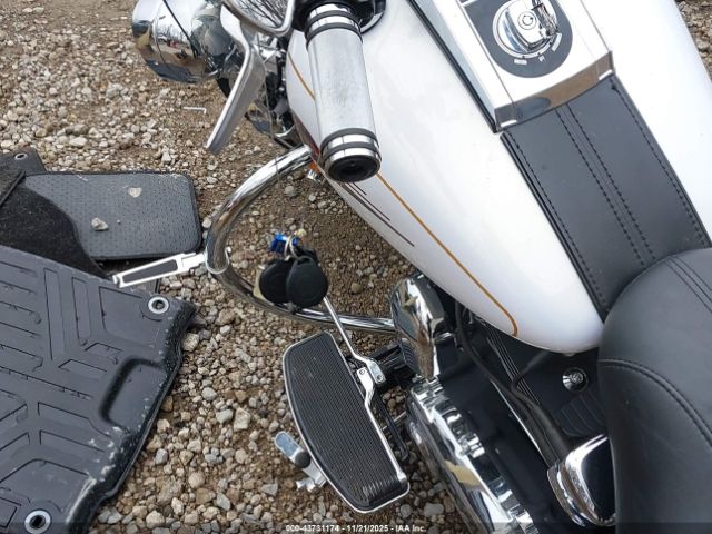 2007 HARLEY-DAVIDSON FLSTC 1HD1BW51X7Y017515 Photo 5