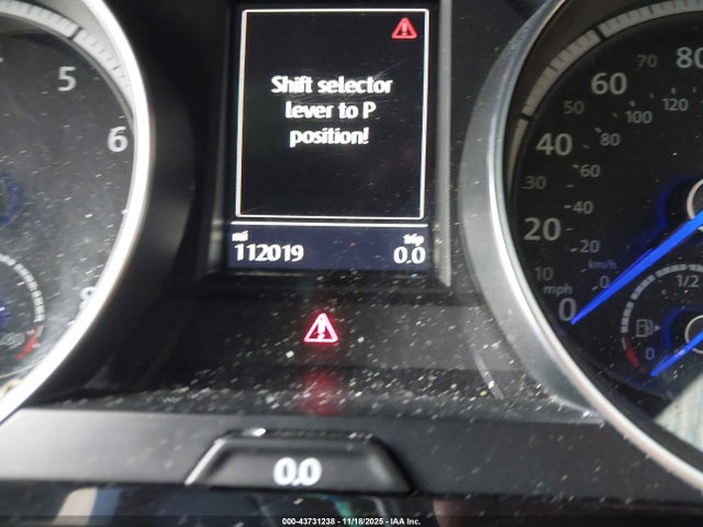 43731238 :رقم المزاد ، WVWLF7AUXGW115945 vin ، 2016 Volkswagen Golf R 4-door مزاد بيع