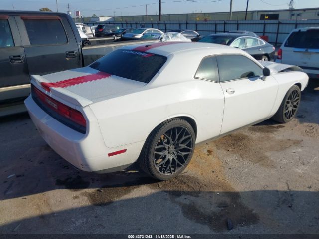2013 DODGE CHALLENGER 2C3CDYAG7DH724348 Photo 3