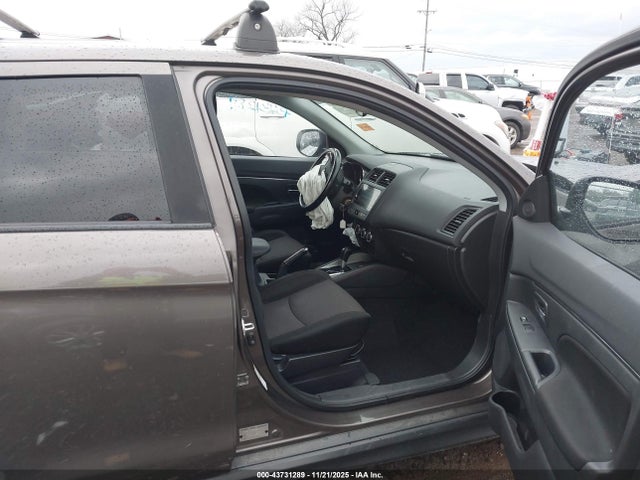 2019 MITSUBISHI OUTLANDER SPORT JA4AR3AU9KU030374 Photo 4