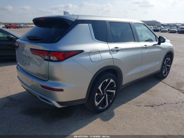 2024 MITSUBISHI OUTLANDER JA4J3VA88RZ067820 Photo 3