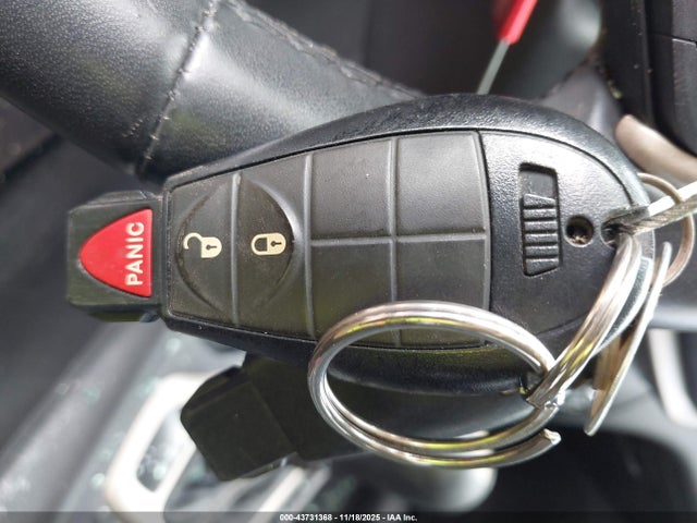 Продажа на аукционе авто 2015 Jeep Cherokee Latitude, vin: 1C4PJLCB7FW781552, номер лота: 43731368