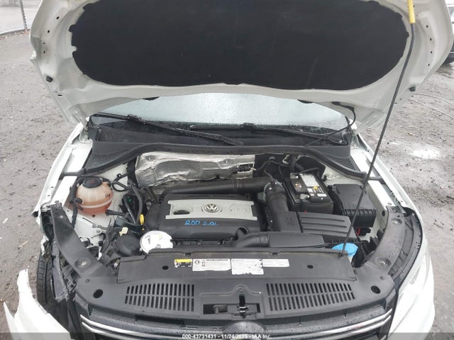 2018 VOLKSWAGEN TIGUAN LIMITED WVGAV7AX4JK004581 Photo 9