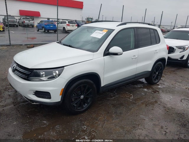 2018 VOLKSWAGEN TIGUAN LIMITED WVGAV7AX4JK004581 Photo 1
