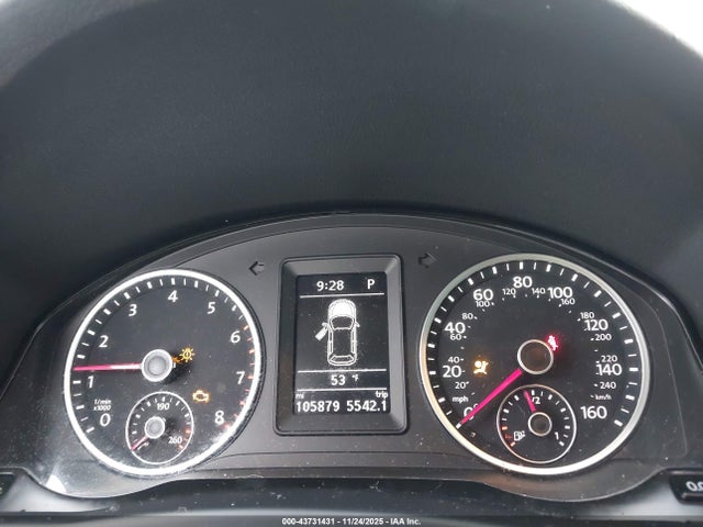 2018 VOLKSWAGEN TIGUAN LIMITED WVGAV7AX4JK004581 Photo 6